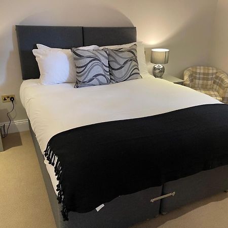 Hotel The Crown Of Cookham Extérieur photo